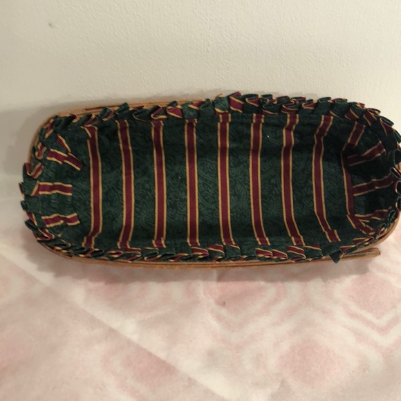 Longaberger Signed oblong cracker basket dated 1994 - Picture 4 of 13